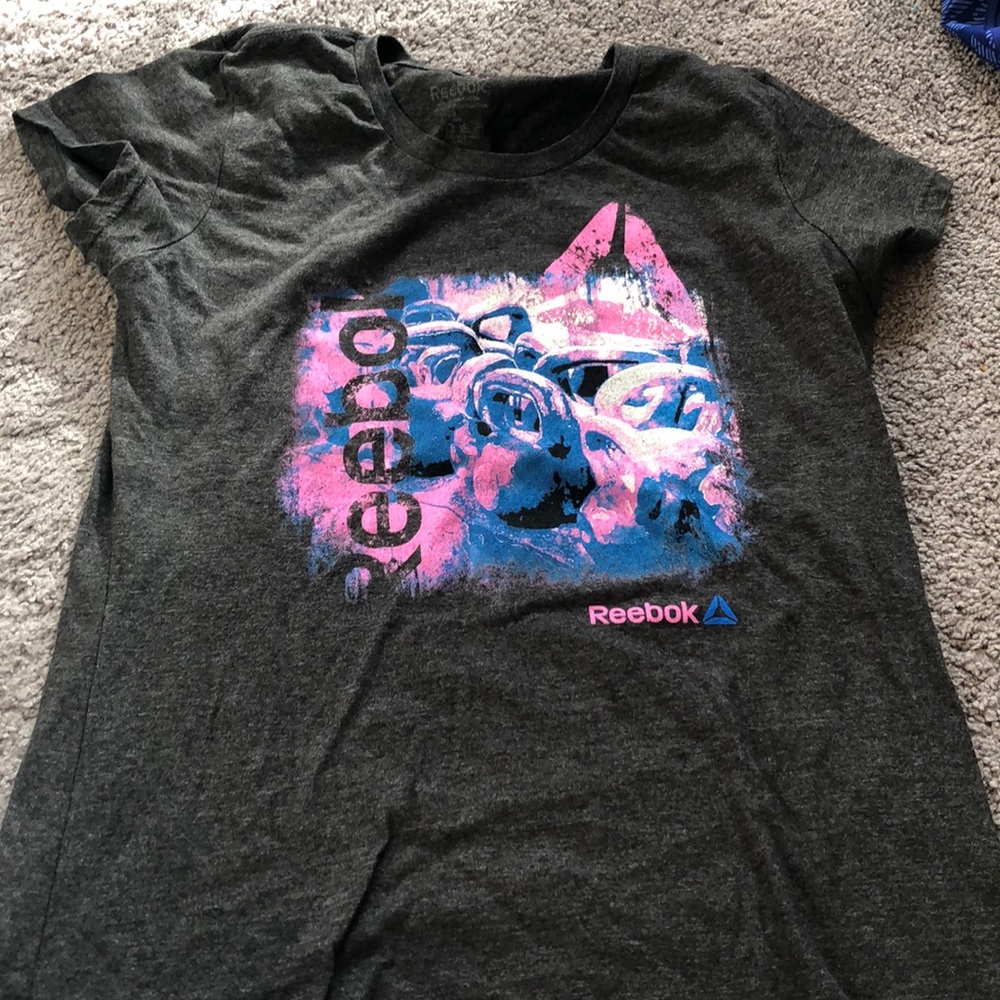 Reebok Tshirt - large
